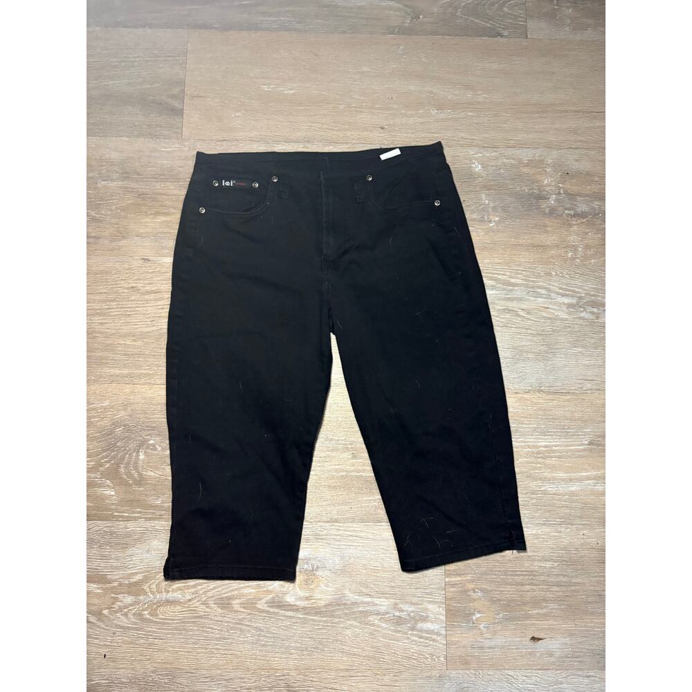 l.e.i capris